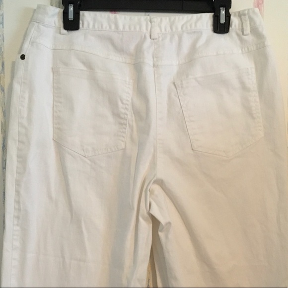 RUBY RD. Clam Diggers - Picture 4 of 5